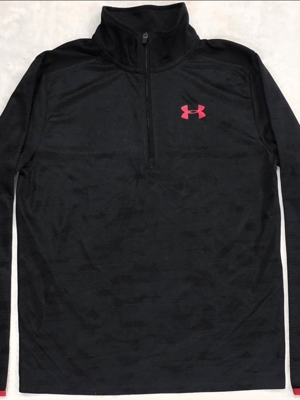 Under Armour UA Tech HeatGear 1/4 Zip Youth XL Black Red